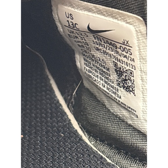 Nike Flex Runner Mid Black, Kids Size 13C - Picture 7 of 7